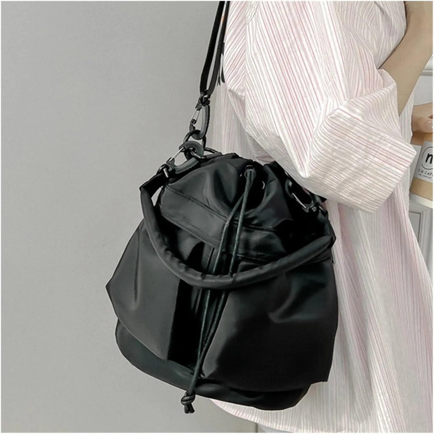 Nylon String Bucket Bags Drawstring Soft Bag Large Capacity Casual Shoulder Bag Fashion Women's Bag(Beige)