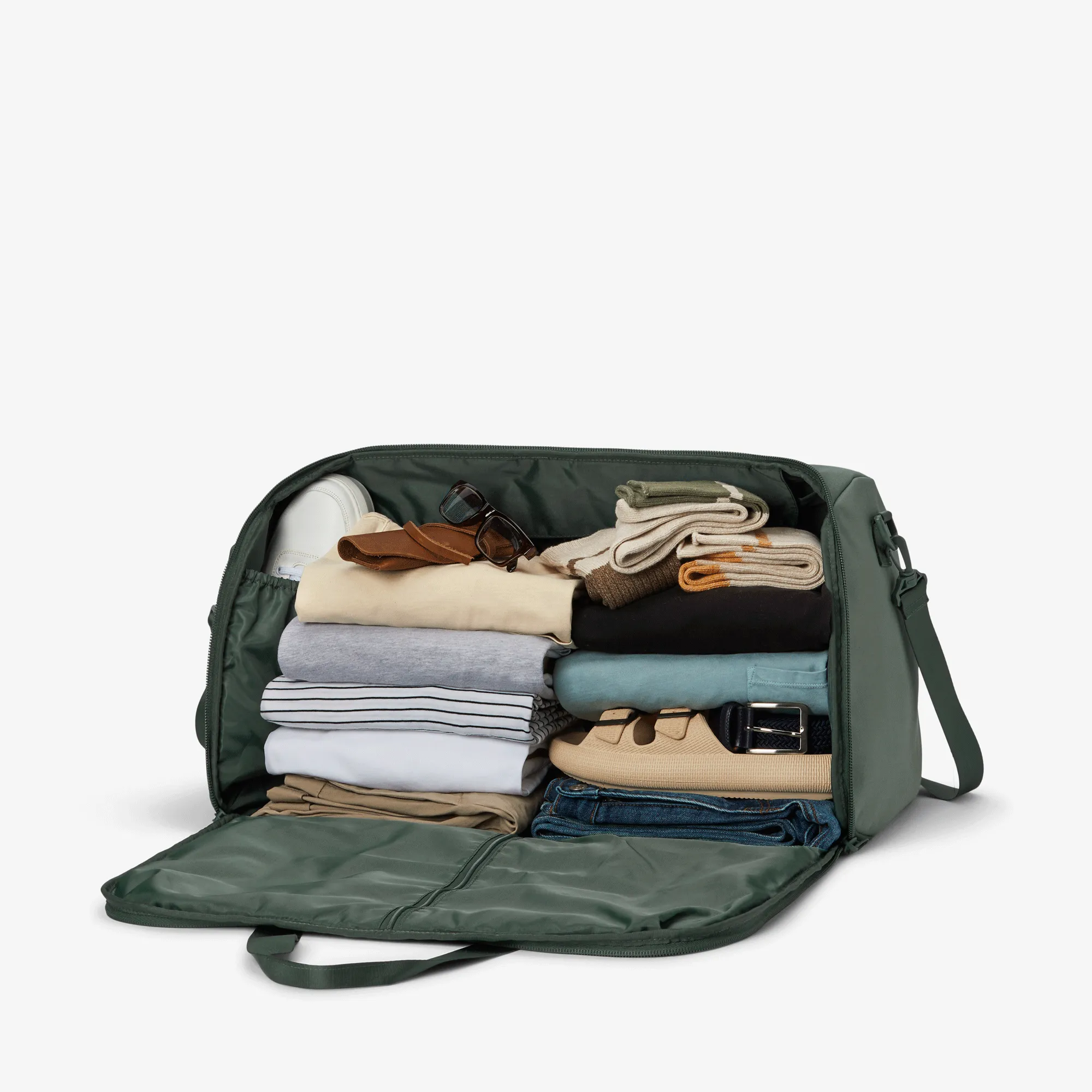 VERSA™ - LIGHTWEIGHT GARMET DUFFEL BAG